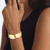 Bracciale dal design organico minimalista Bracciale dal design organico minimalista