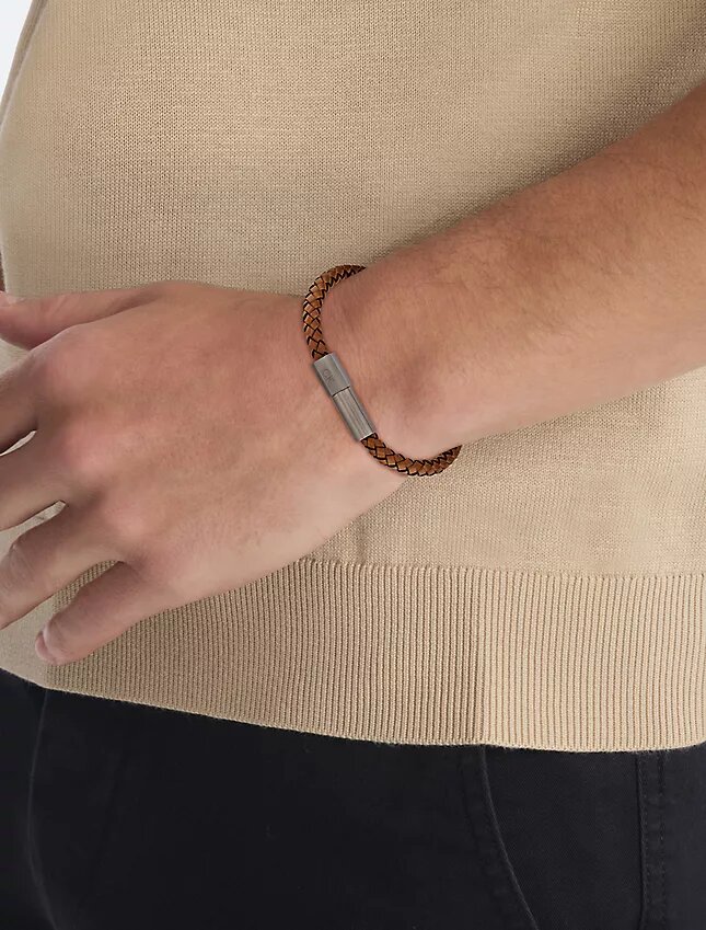 Bracciale intrecciato moderno Bracciale intrecciato moderno