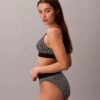 Bralette elasticizzata in Microfiber con Monogram grafico e leggera fodera Bralette elasticizzata in Microfiber con Monogram grafico e leggera fodera