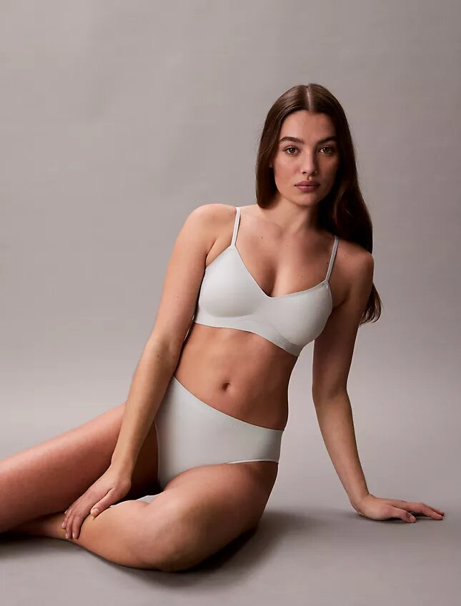 Bralette leggermente foderata con ferretto in gel Invisibles Bralette leggermente foderata con ferretto in gel Invisibles