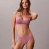 Bralette leggermente foderata Form to Body Bralette leggermente foderata Form to Body
