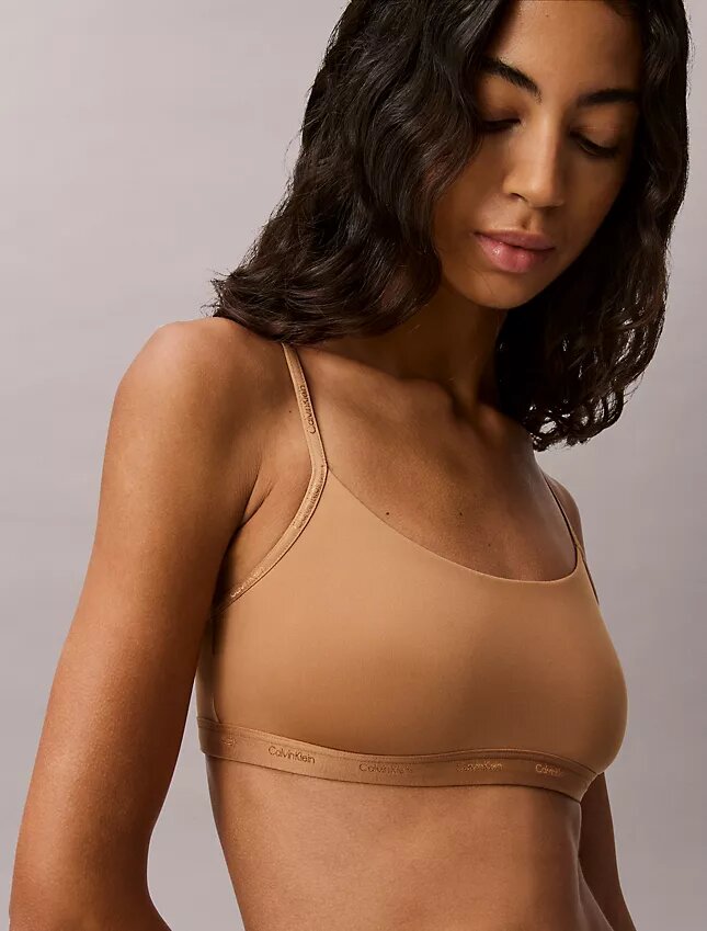 Bralette leggermente foderata Form to Body Bralette leggermente foderata Form to Body