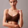Bralette leggermente foderata Form to Body Bralette leggermente foderata Form to Body