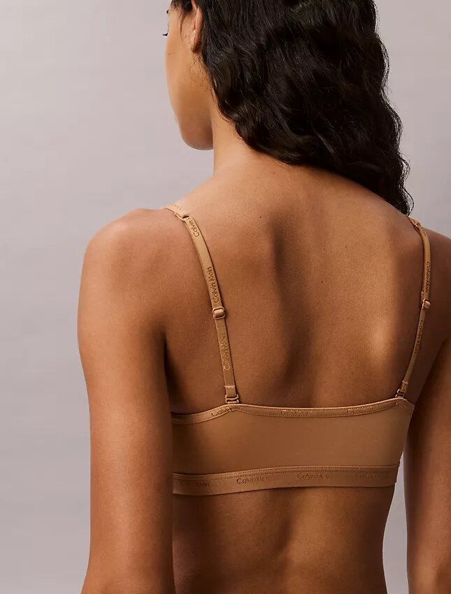 Bralette leggermente foderata Form to Body Bralette leggermente foderata Form to Body