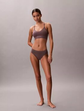 Bralette senza cuciture in microfibra a costine, leggermente imbottita Bralette senza cuciture in microfibra a costine, leggermente imbottita
