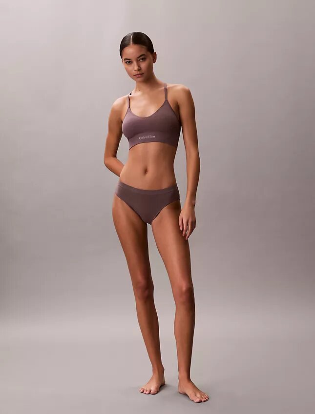 Bralette senza cuciture in microfibra a costine, leggermente imbottita Bralette senza cuciture in microfibra a costine, leggermente imbottita