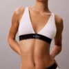 Bralette triangolare elasticizzata in Microfiber con Monogram grafico e leggera fodera Bralette triangolare elasticizzata in Microfiber con Monogram grafico e leggera fodera