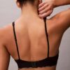 Bralette triangolare elasticizzata in Microfiber con Monogram grafico e leggera fodera Bralette triangolare elasticizzata in Microfiber con Monogram grafico e leggera fodera