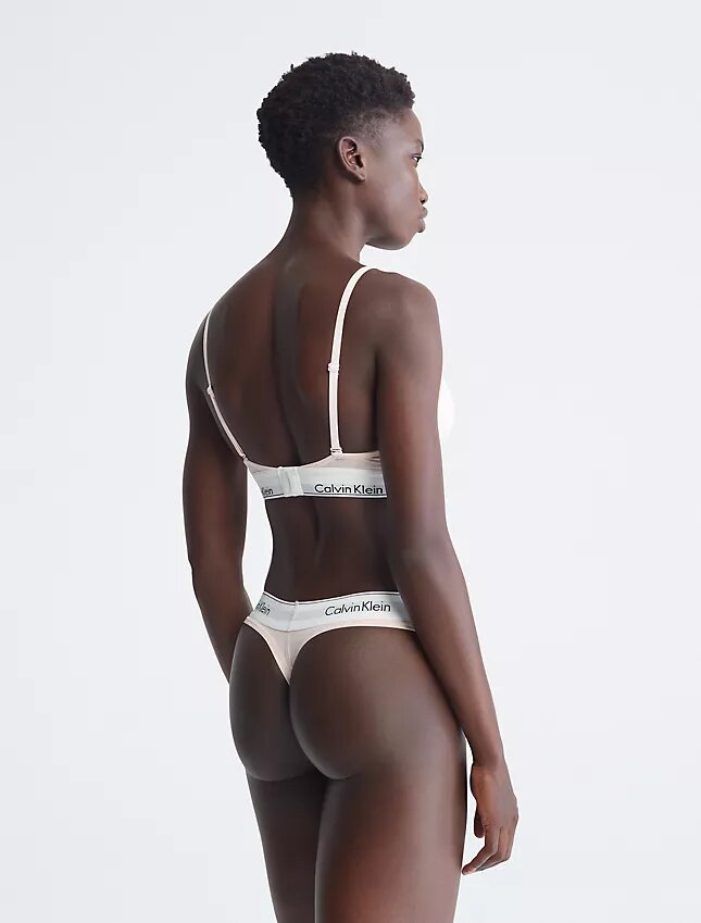 Bralette triangolare in cotone e Modal leggermente foderata Bralette triangolare in cotone e Modal leggermente foderata