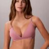 Bralette triangolare leggermente foderata Form to Body Bralette triangolare leggermente foderata Form to Body