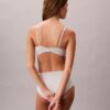 Bralette triangolare leggermente foderata Form to Body Bralette triangolare leggermente foderata Form to Body