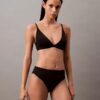 Bralette triangolare leggermente foderata Form to Body