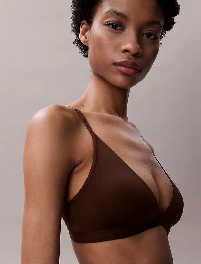 Bralette triangolare leggermente foderata Form to Body Bralette triangolare leggermente foderata Form to Body
