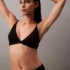 Bralette triangolare leggermente foderata Form to Body