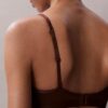 Bralette triangolare leggermente foderata Form to Body Bralette triangolare leggermente foderata Form to Body