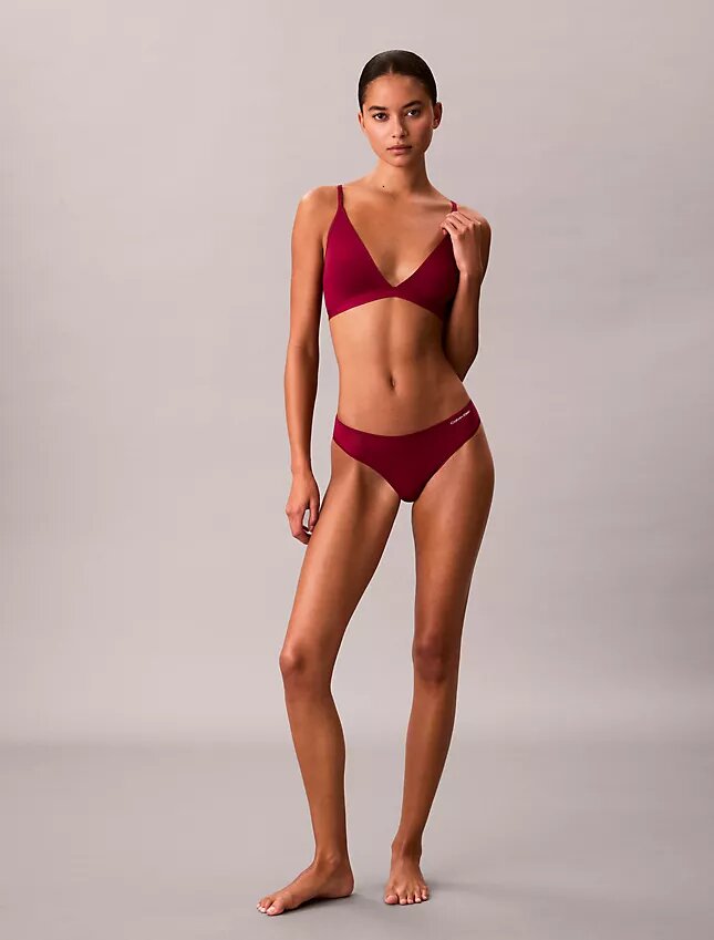 Bralette triangolare leggermente foderata Form to Body Bralette triangolare leggermente foderata Form to Body