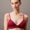 Bralette triangolare leggermente foderata in pizzo moderno Bralette triangolare leggermente foderata in pizzo moderno