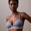 Bralette triangolare leggermente foderata in pizzo moderno Bralette triangolare leggermente foderata in pizzo moderno