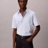Camicia button-down a maniche corte in cotone elasticizzato a righe Camicia button-down a maniche corte in cotone elasticizzato a righe