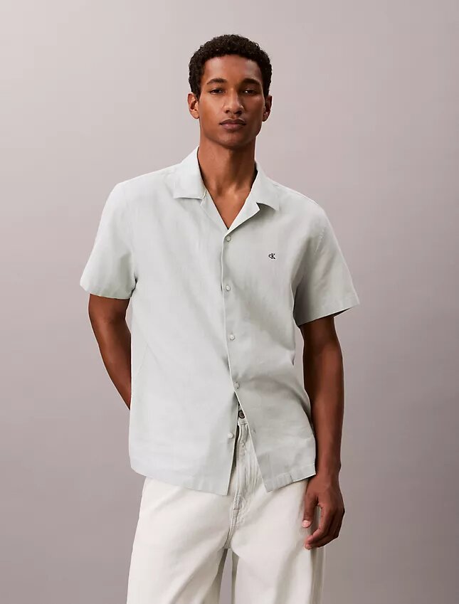 Camicia button-down a maniche corte in lino e cotone Camicia button-down a maniche corte in lino e cotone