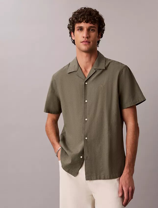 Camicia button-down a maniche corte in lino e cotone Camicia button-down a maniche corte in lino e cotone