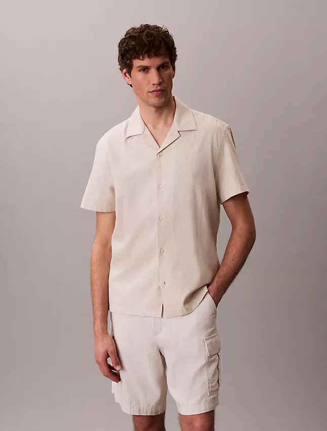 Camicia button-down a maniche corte in lino e cotone Camicia button-down a maniche corte in lino e cotone