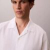 Camicia button-down a maniche corte in lino e cotone Camicia button-down a maniche corte in lino e cotone