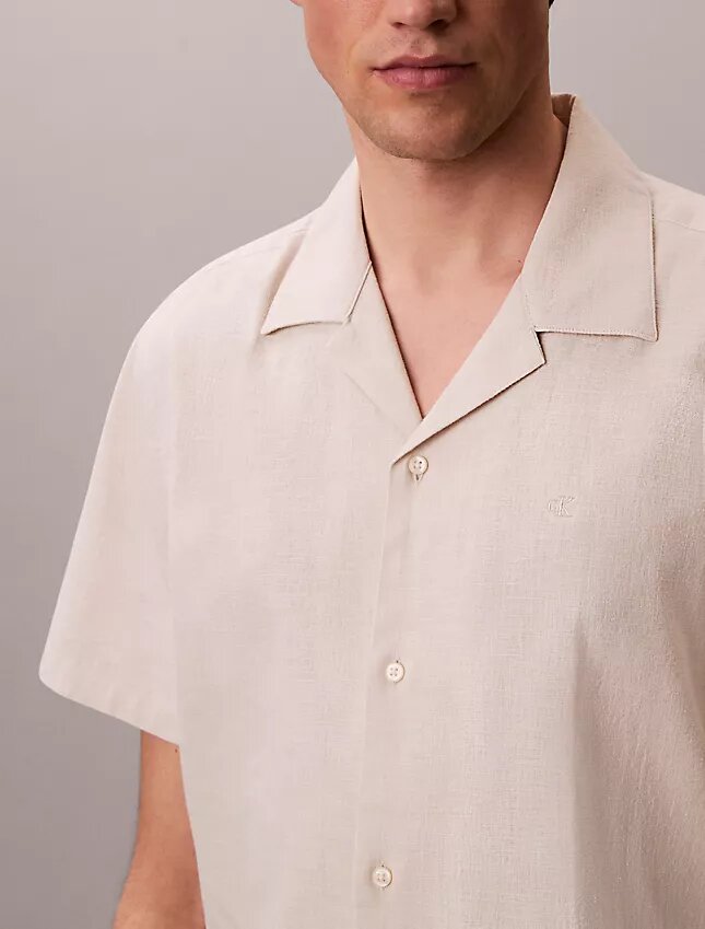 Camicia button-down a maniche corte in lino e cotone Camicia button-down a maniche corte in lino e cotone