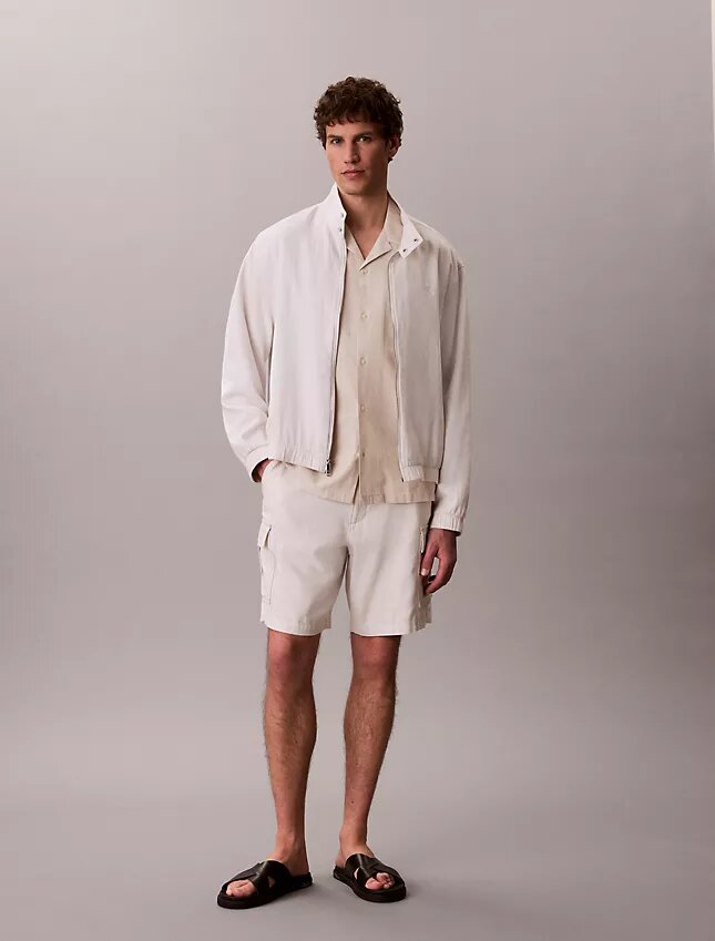 Camicia button-down a maniche corte in lino e cotone Camicia button-down a maniche corte in lino e cotone