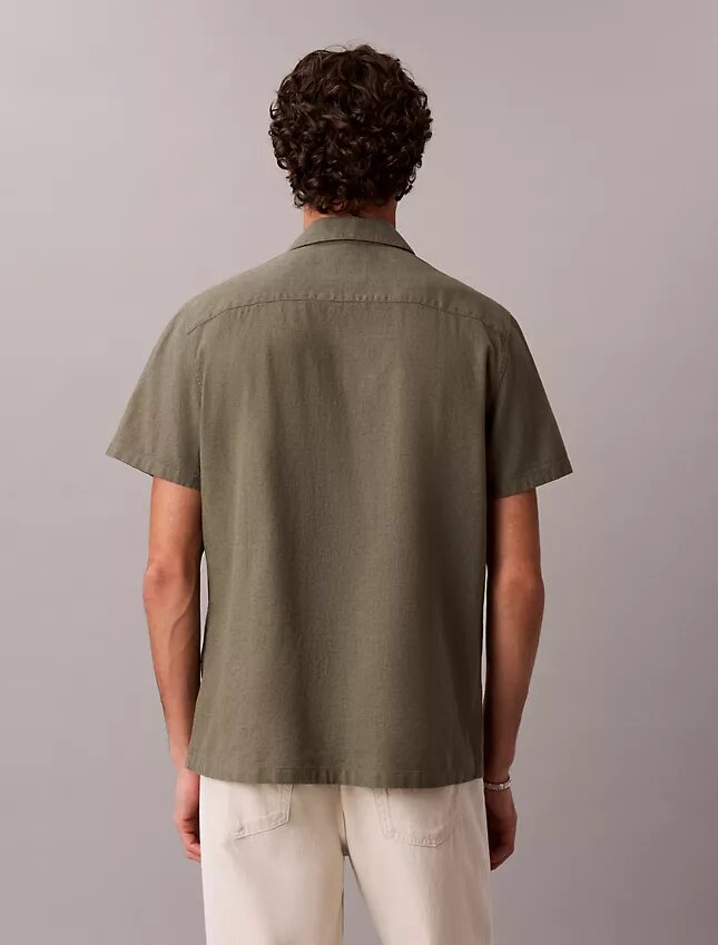 Camicia button-down a maniche corte in lino e cotone Camicia button-down a maniche corte in lino e cotone