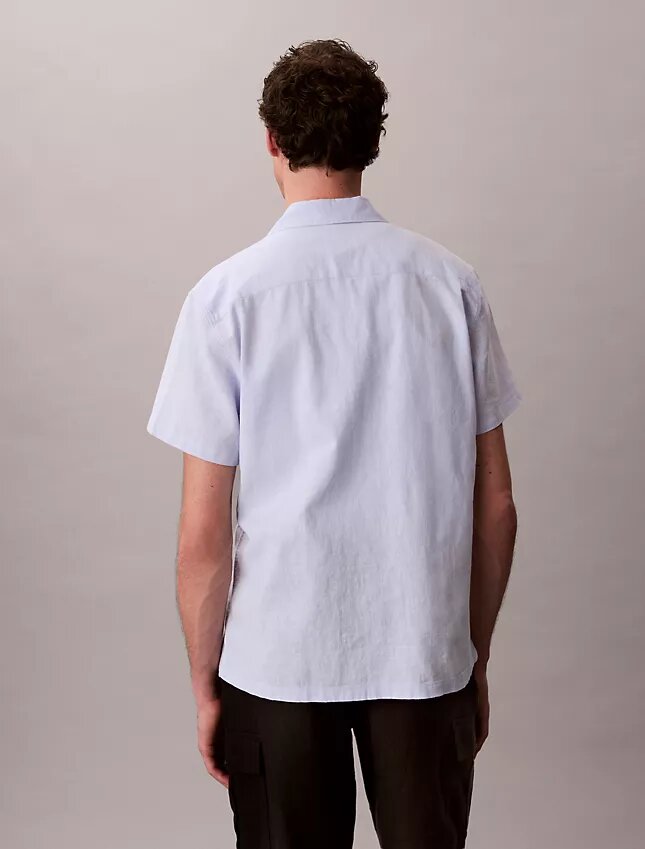 Camicia button-down a maniche corte in lino e cotone Camicia button-down a maniche corte in lino e cotone