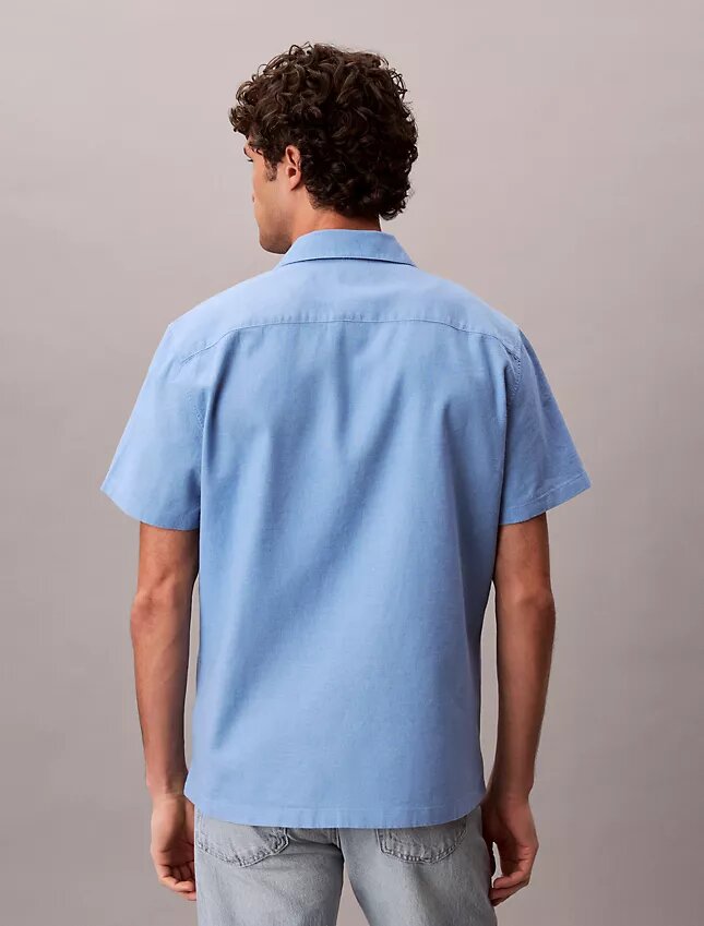 Camicia button-down a maniche corte in lino e cotone Camicia button-down a maniche corte in lino e cotone