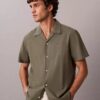 Camicia button-down a maniche corte in lino e cotone Camicia button-down a maniche corte in lino e cotone