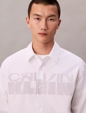 Camicia button-down dal taglio morbido con logo in popeline
