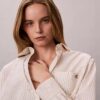 Camicia button-down dal taglio morbido in popeline di cotone a righe Camicia button-down dal taglio morbido in popeline di cotone a righe