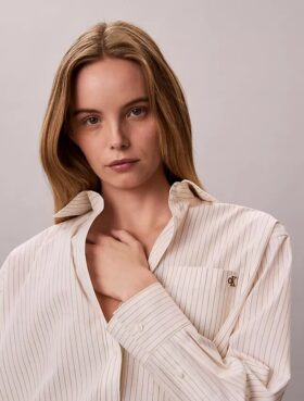 Camicia button-down dal taglio morbido in popeline di cotone a righe