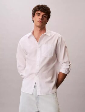 Camicia button-down dal taglio morbido in popeline lavato