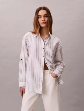 Camicia button-down dalla linea morbida in misto lino