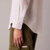 Camicia button-down dalla linea morbida in misto lino Camicia button-down dalla linea morbida in misto lino