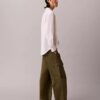 Camicia button-down dalla linea morbida in misto lino Camicia button-down dalla linea morbida in misto lino