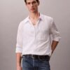 Camicia button-down dalla vestibilità comoda con righe stinte in filo e effetto stropicciato Camicia button-down dalla vestibilità comoda con righe stinte in filo e effetto stropicciato