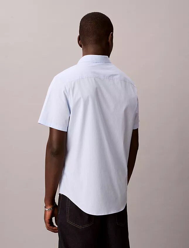 Camicia button-down in cotone Cotton Stretch a righe sottili Camicia button-down in cotone Cotton Stretch a righe sottili