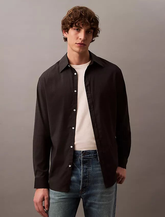 Camicia button-down in misto lana dal taglio morbido Camicia button-down in misto lana dal taglio morbido