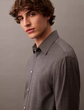 Camicia button-down in misto lana dal taglio morbido