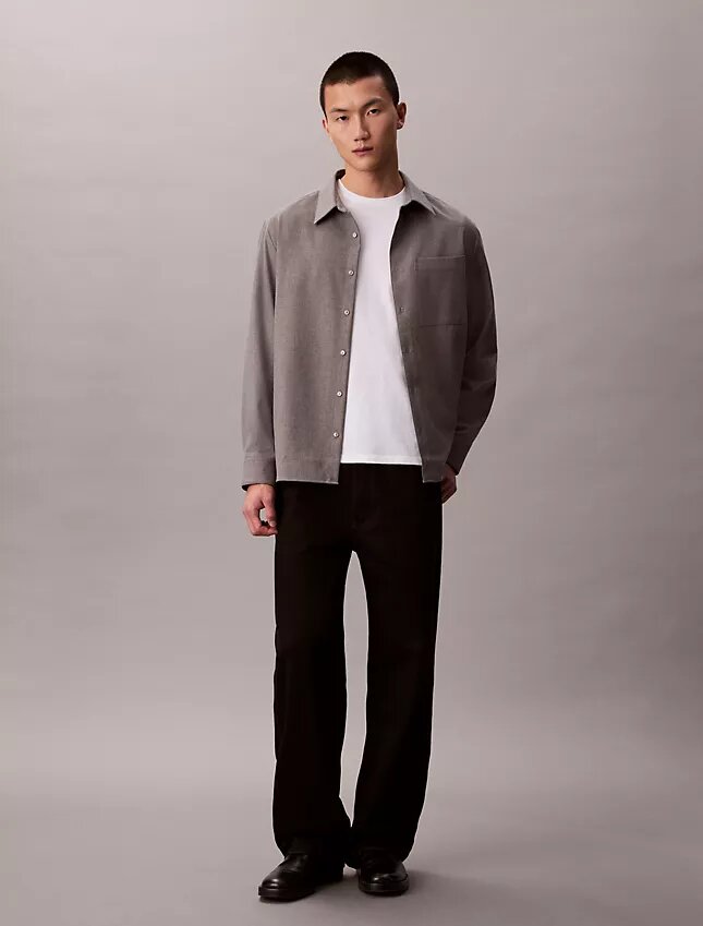 Camicia button-down in misto lana dal taglio morbido Camicia button-down in misto lana dal taglio morbido