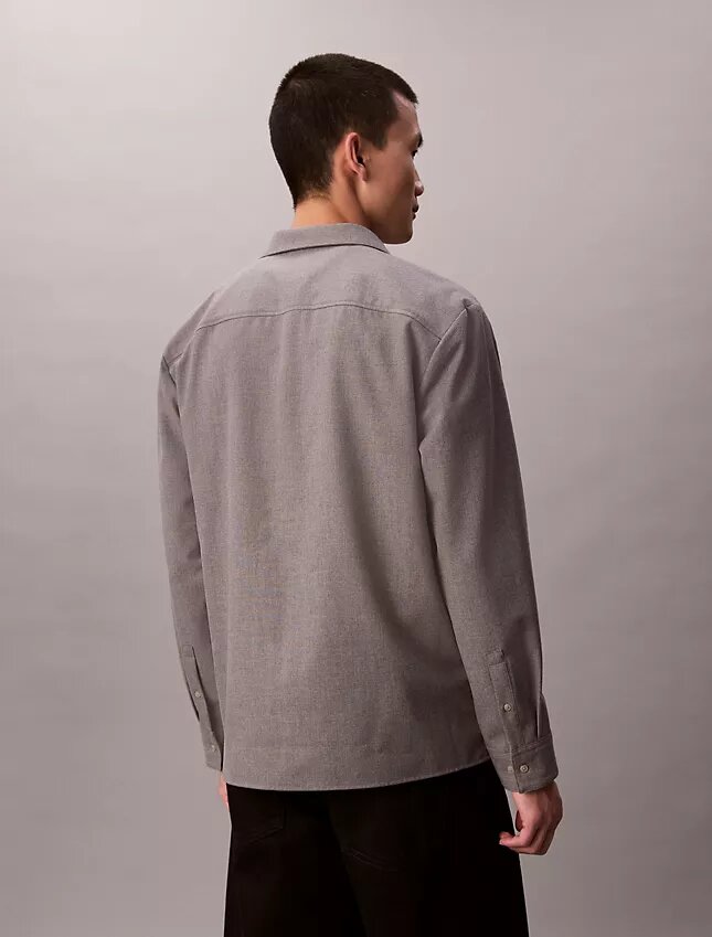 Camicia button-down in misto lana dal taglio morbido Camicia button-down in misto lana dal taglio morbido