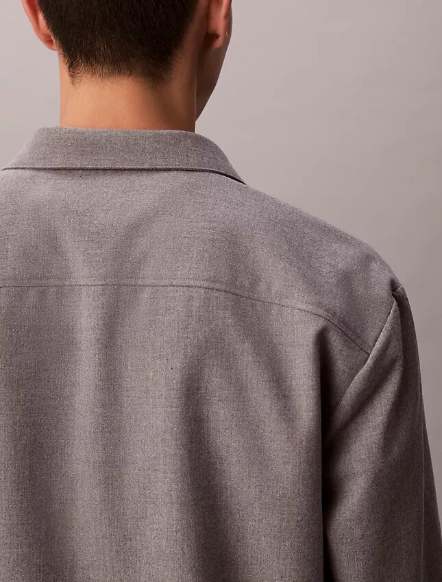 Camicia button-down in misto lana dal taglio morbido Camicia button-down in misto lana dal taglio morbido