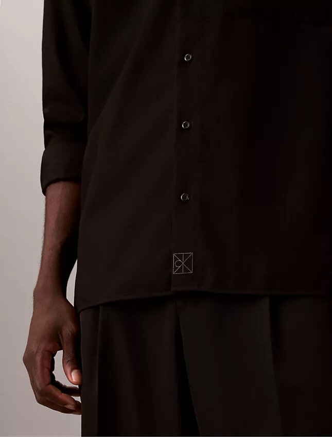 Camicia button-down in misto lana dal taglio morbido Camicia button-down in misto lana dal taglio morbido