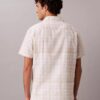 Camicia button-down in misto lino a quadri dal taglio morbido