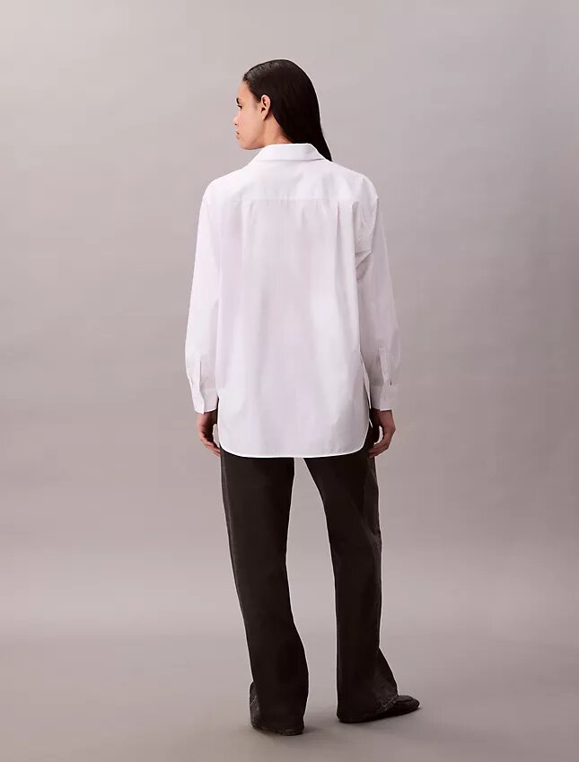 Camicia button-down in popeline dal taglio morbido Camicia button-down in popeline dal taglio morbido